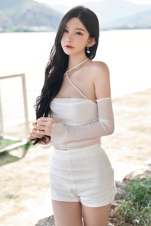 美女们迈开腿让帅哥捅